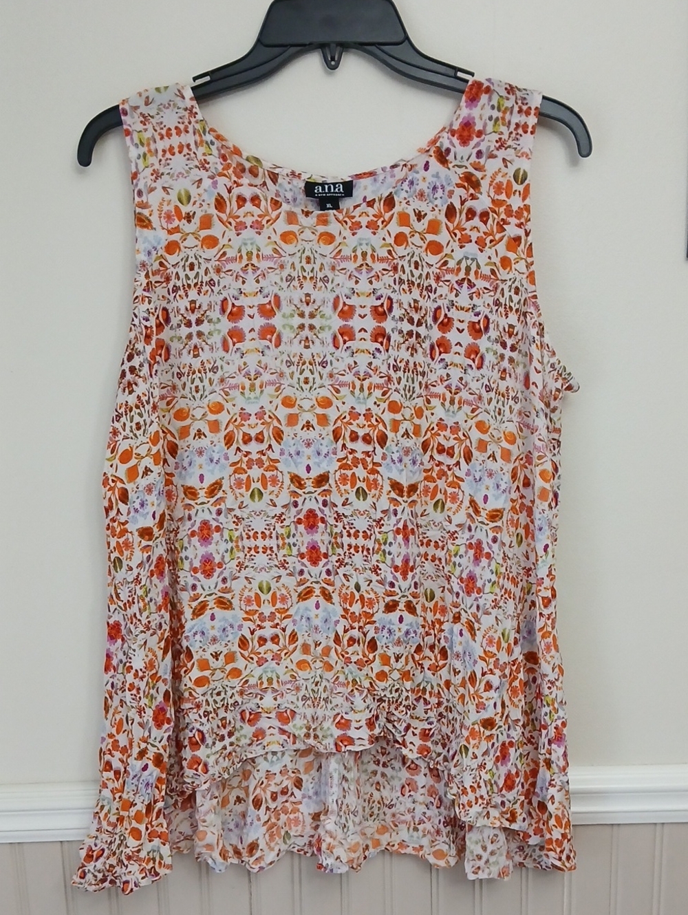 a.n.a White and Orange Floral Sleeveless Camisole